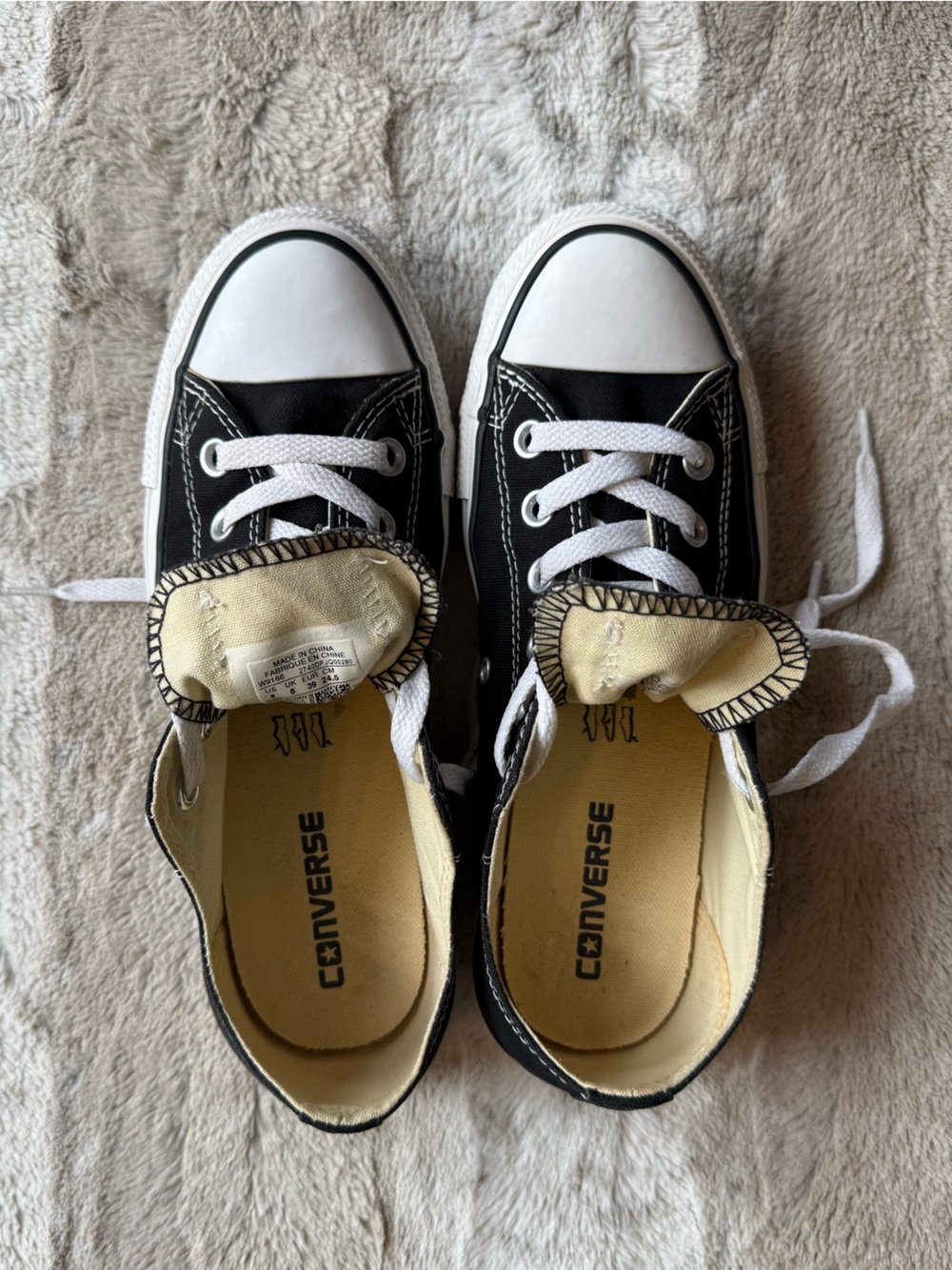Converse Chuck Taylor All Star Low Top in Black & White Sneaker Size 8 - Picture 7 of 10